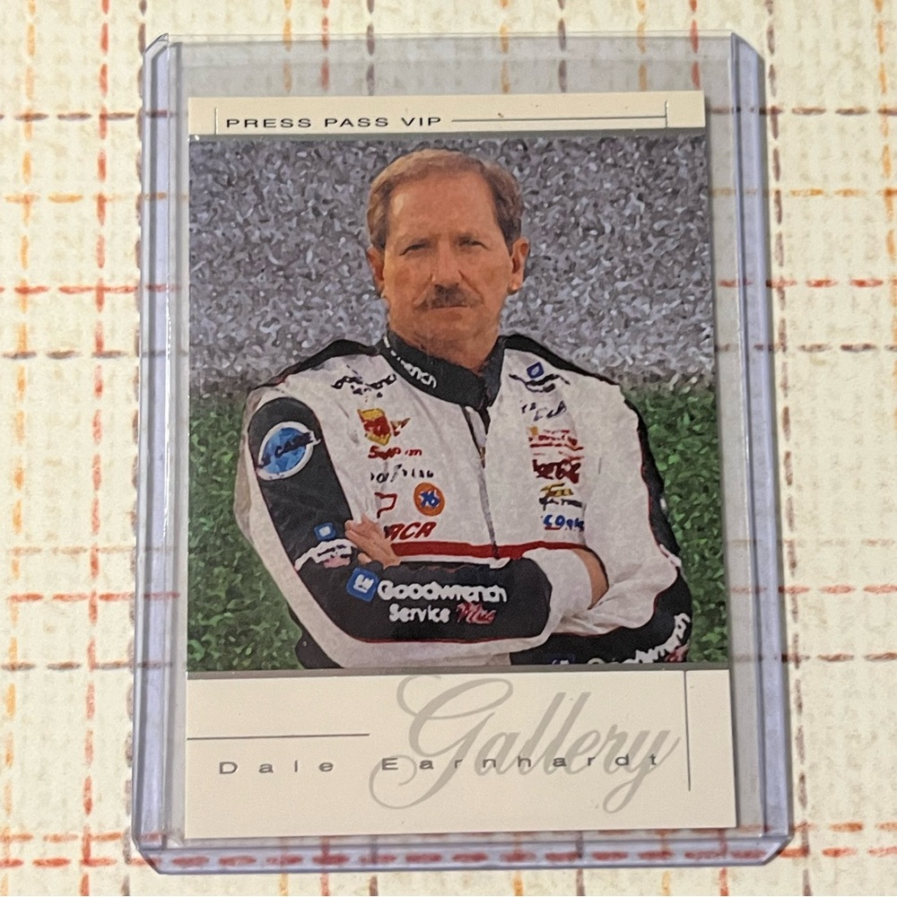 🏁 2004 Dale Earnhardt/GM/RCR Press Pass VIP Gallery NASCAR Card #DEG 29